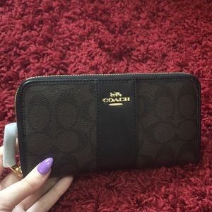 ❤️COACH❤️ Coach Accordion Wallet 👑